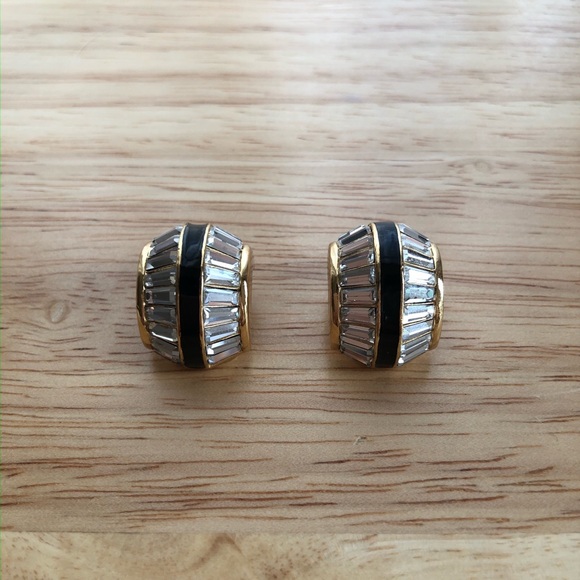 VINTAGE CHRISTIAN DIOR Black Enamel & Baguette Crystal Huggie Earrings 1980s - Picture 3 of 9